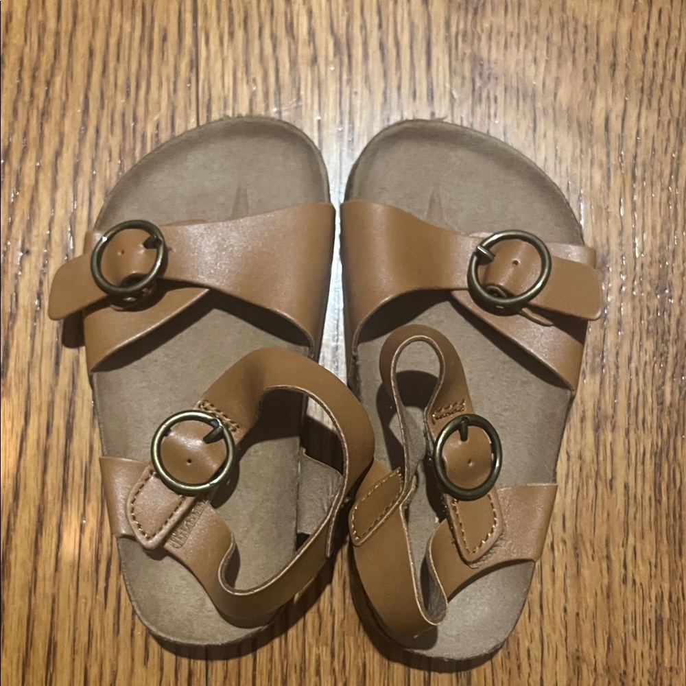 Old Navy Cognac/Tan Faux-Leather Buckled Strap Sandals for Toddler Girls